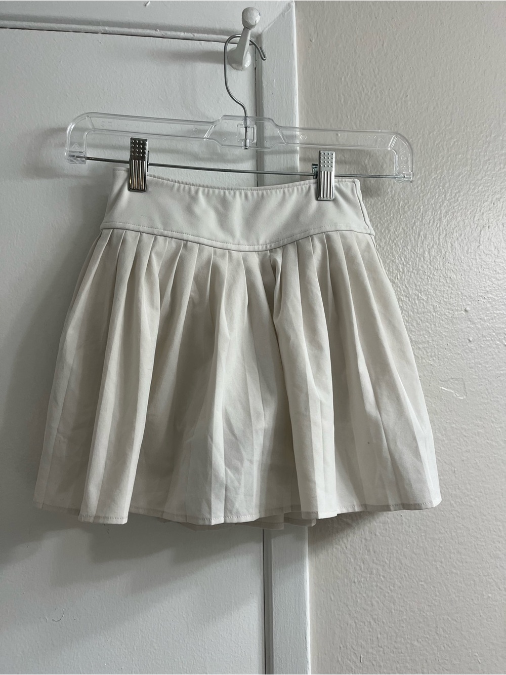 Girls' Cream Pleated Skirt with Fitted Waistband 6/7 girls